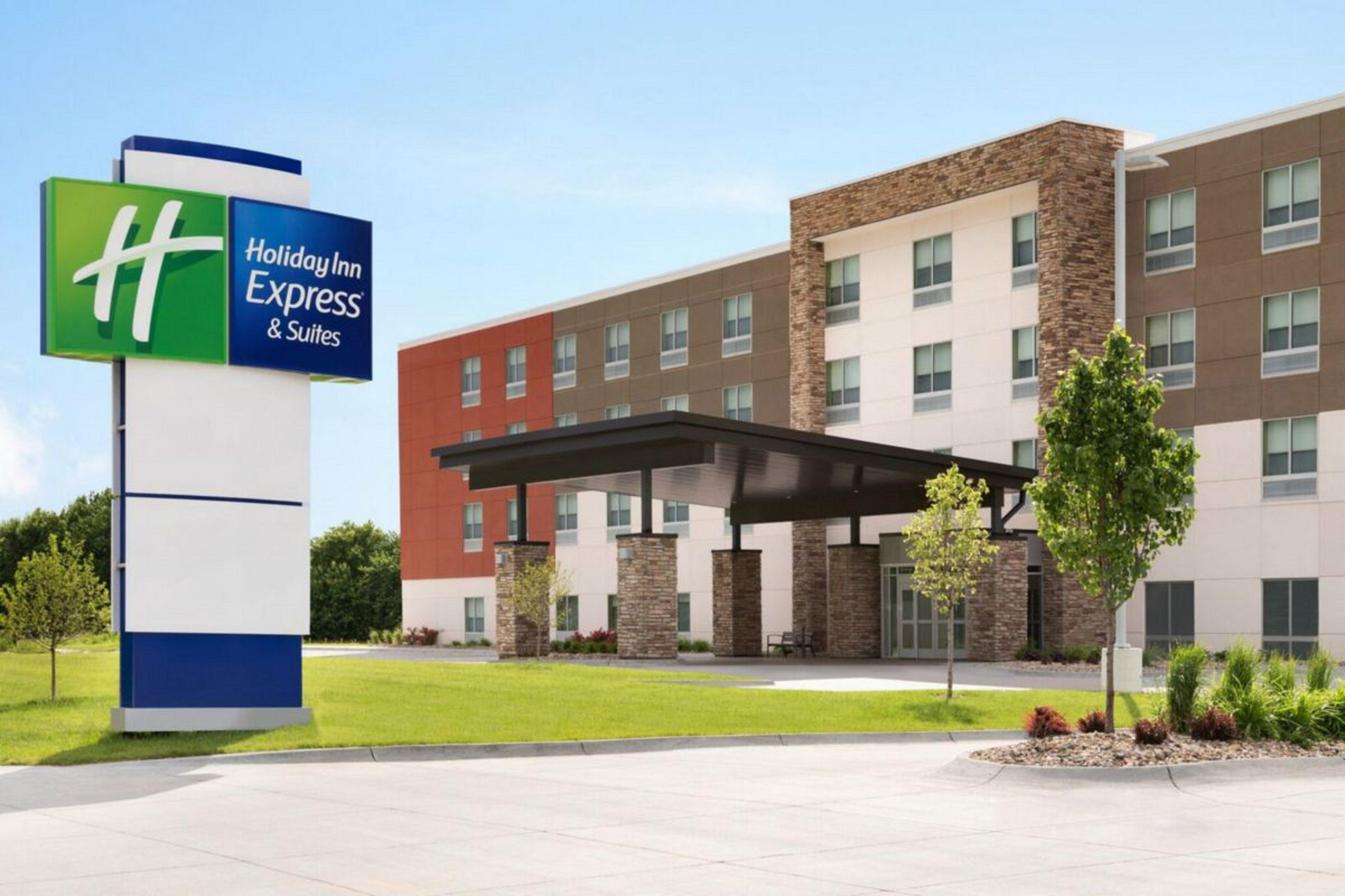 Holiday Inn Express & Suites - St Peters, An Ihg Hotel Saint Peters Exterior photo